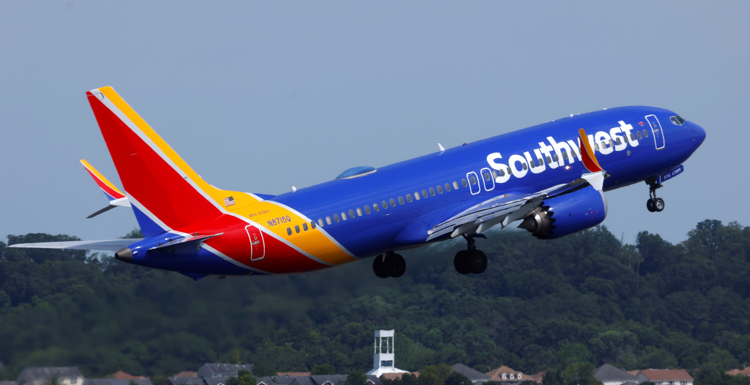 Passenger Who Died Mid-Flight on LAX-bound Plane Identified