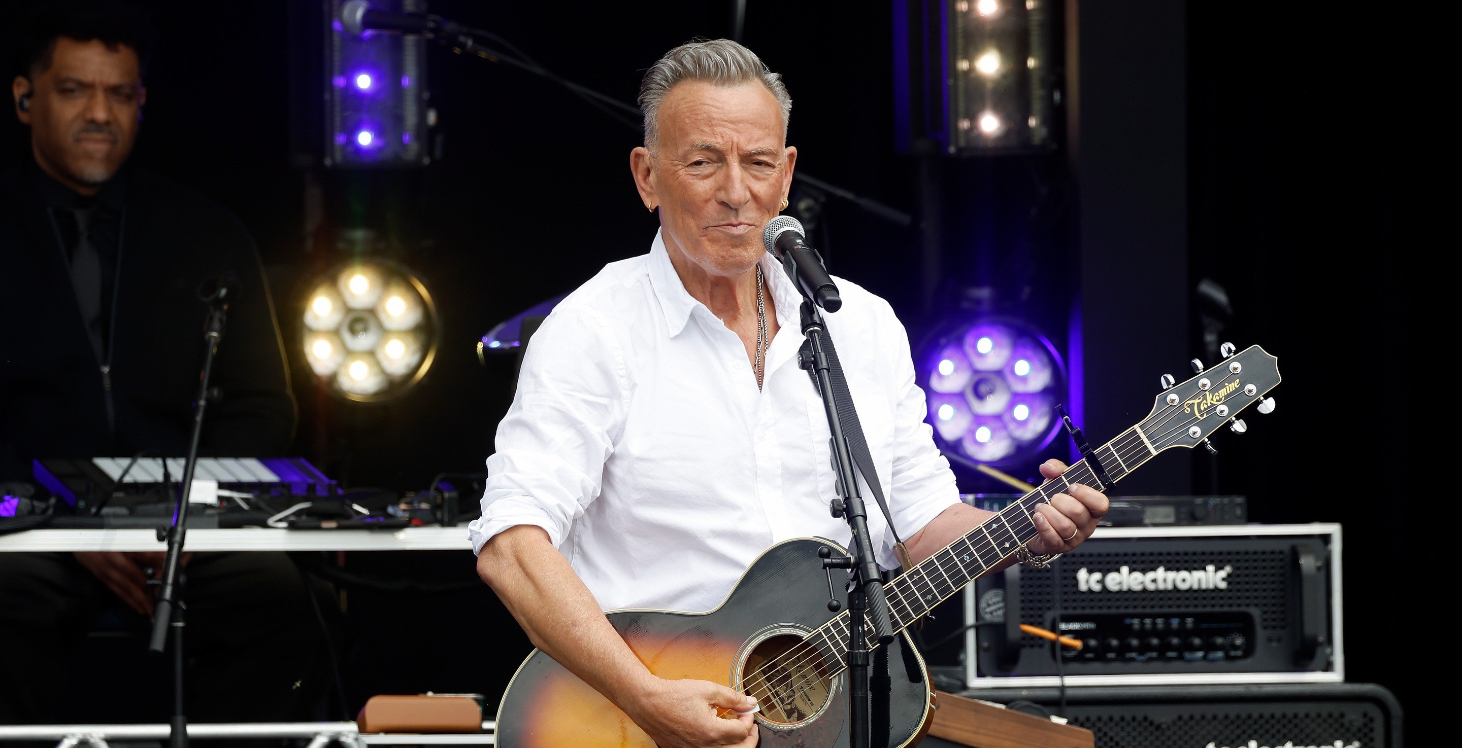 Bruce Springsteen Doesn't Care If People Like Him Over Politics - Wide Open Country