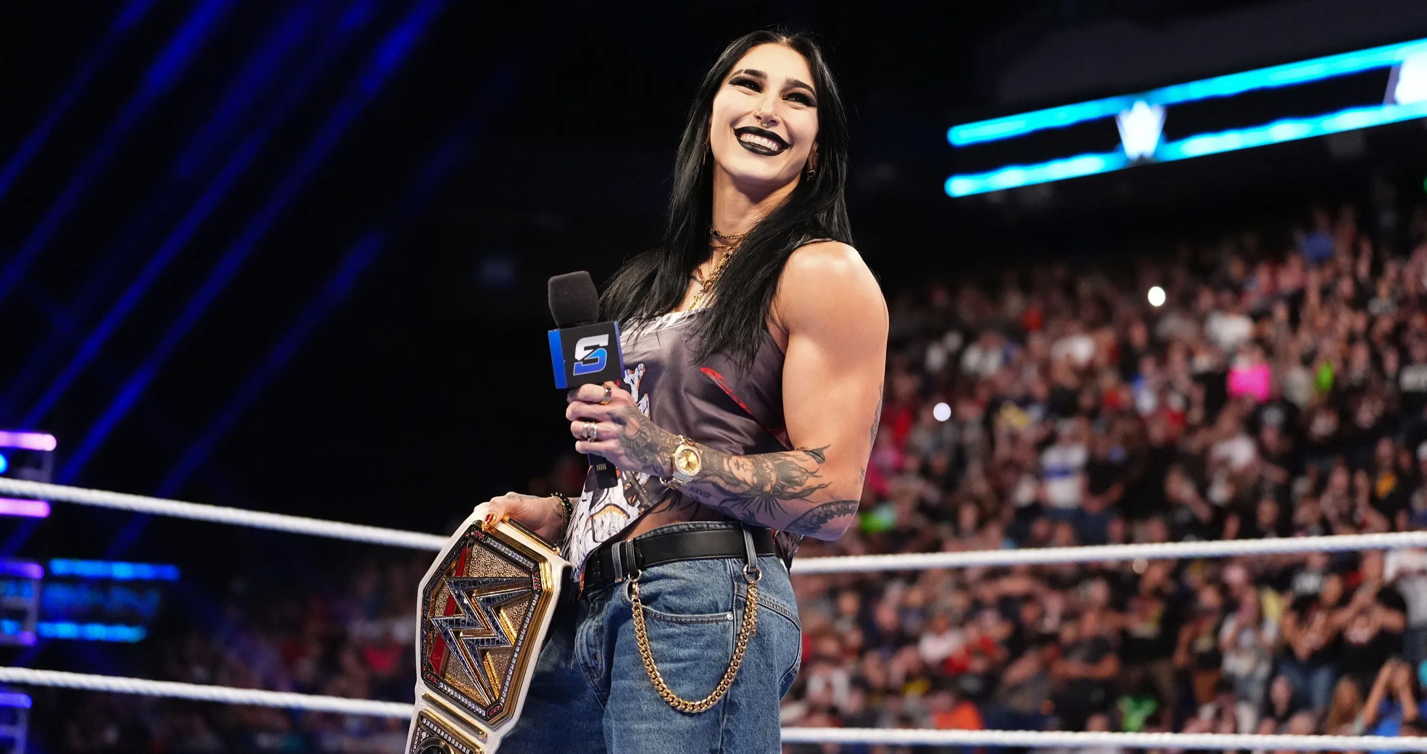 WWE Star Impersonator Scams Pennsylvania Man in Excess of $40k