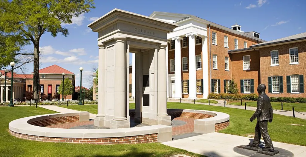 Two Ole Miss Students Found Dead in Separate Incidents — Same Substance Found at Both Scenes