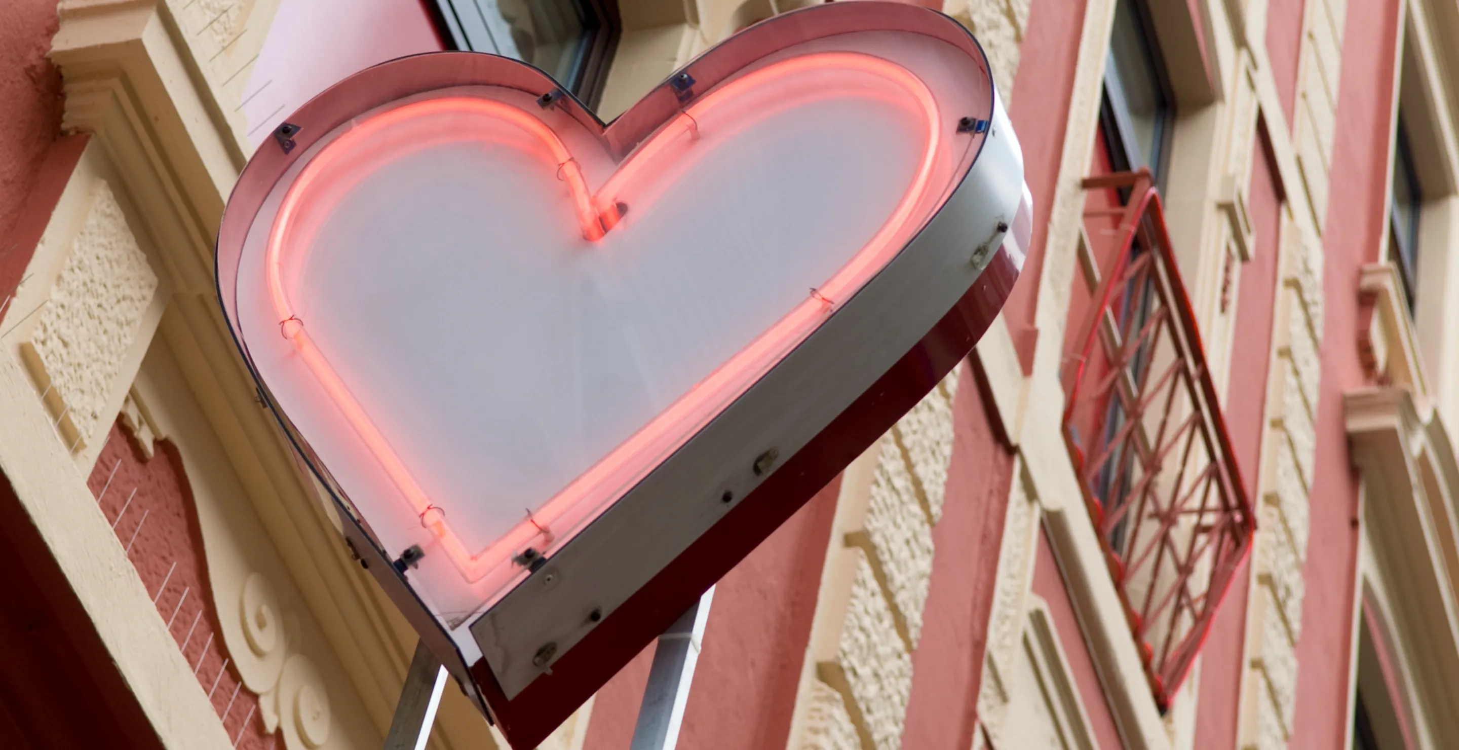 Deadly Bacterial Disease Traced Back to Gentleman's Club