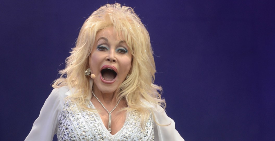 Dolly Parton's Secret Posthumous Memoir Reportedly Sells for Jaw-Dropping Amount