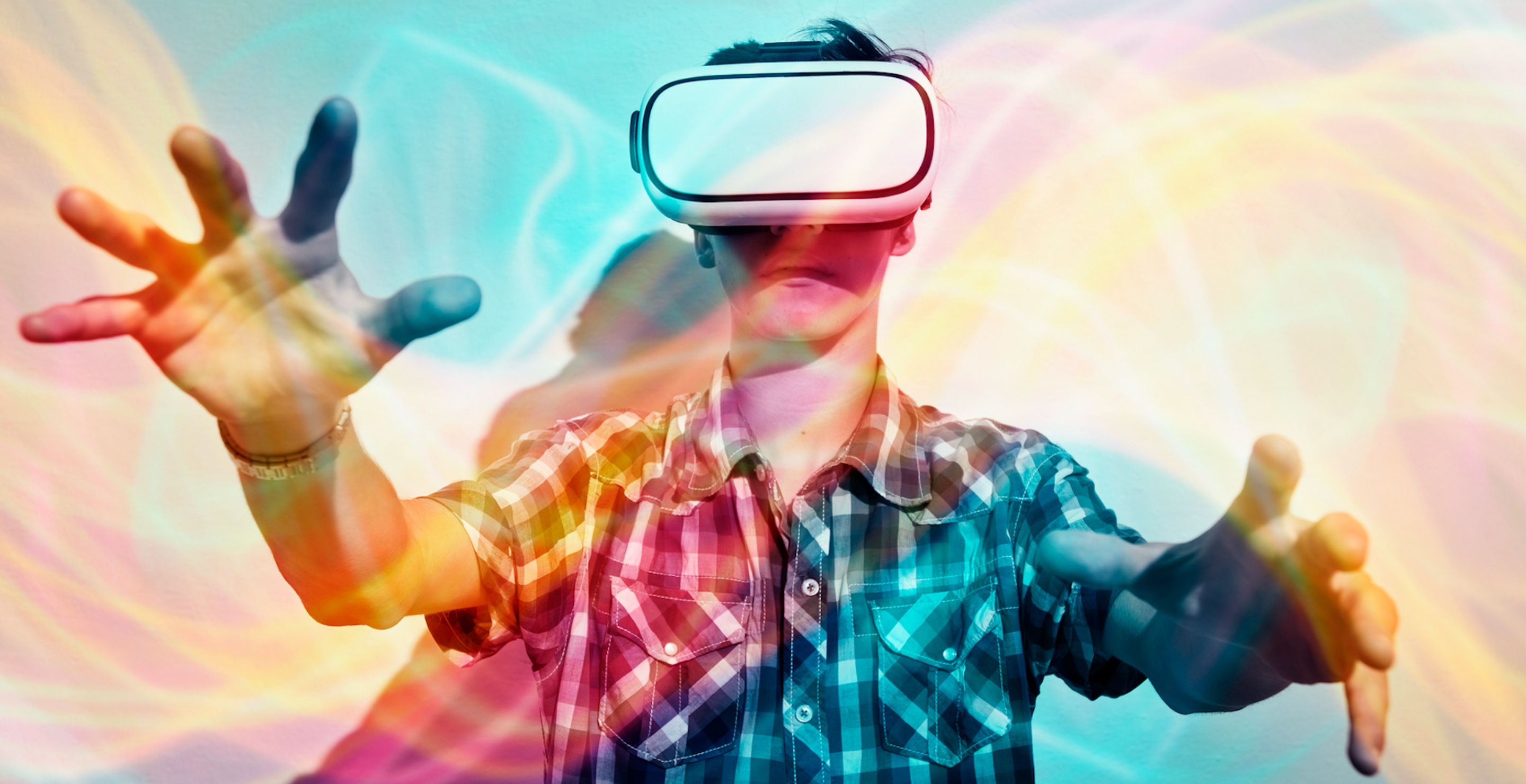 Florida Burglar Allegedly Gives Cops a Live Tour of His Hiding Spot Using Stolen VR Headset