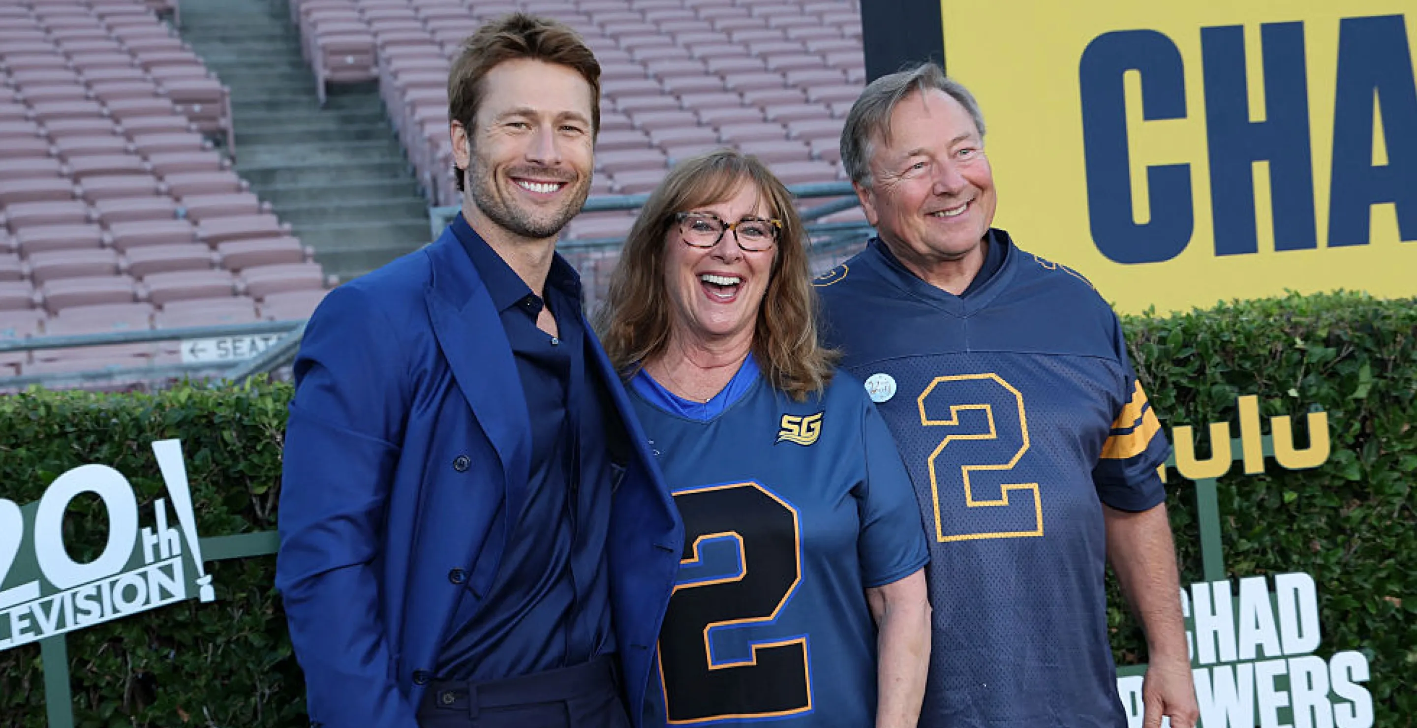 Hollywood Star Reveals He Cold-Called for Help When Both Parents Were Diagnosed With Cancer