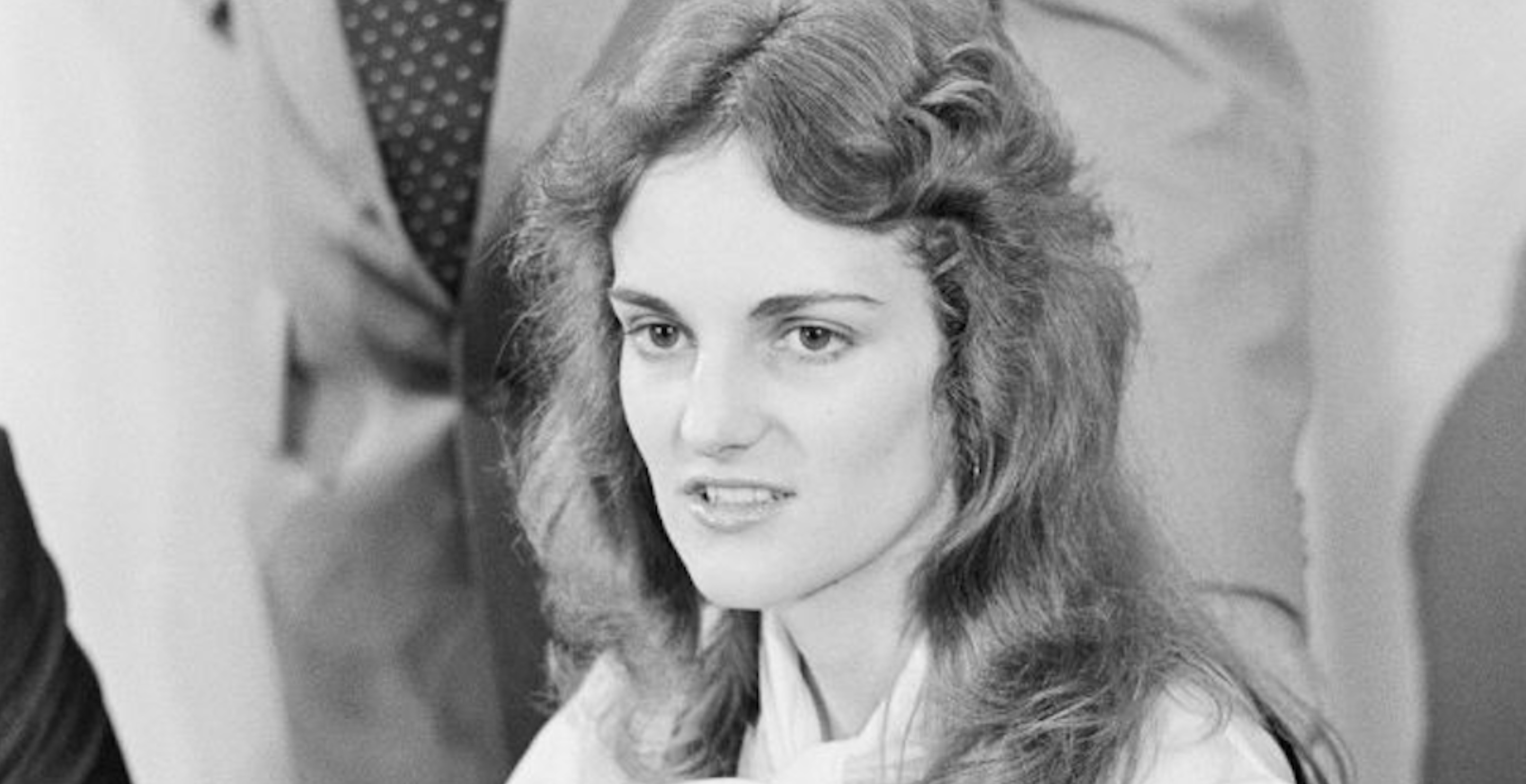Patty Hearst Kidnapper Dead at 81 More Than 50 Years After Infamous Abduction