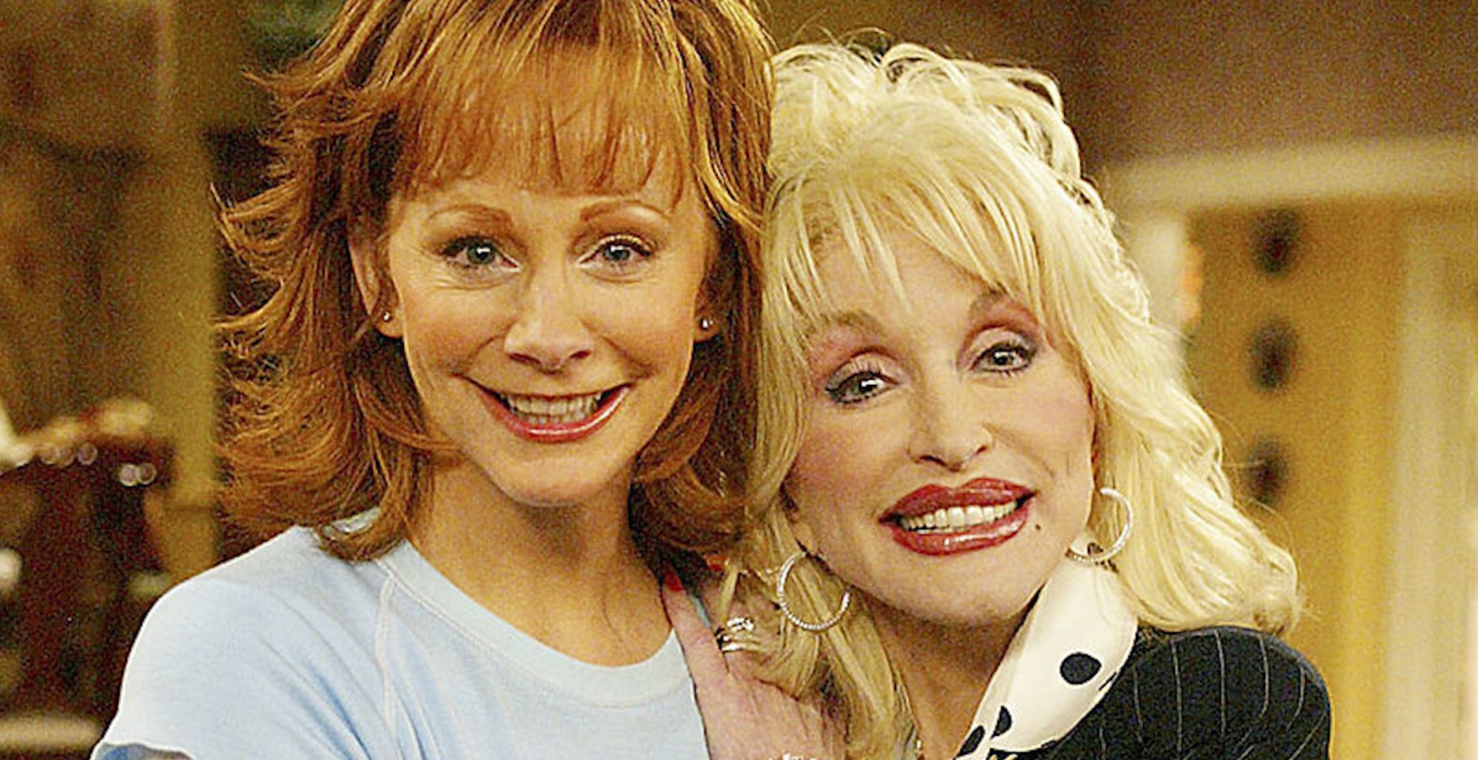 Reba McEntire's Sitcom Honors Dolly Parton