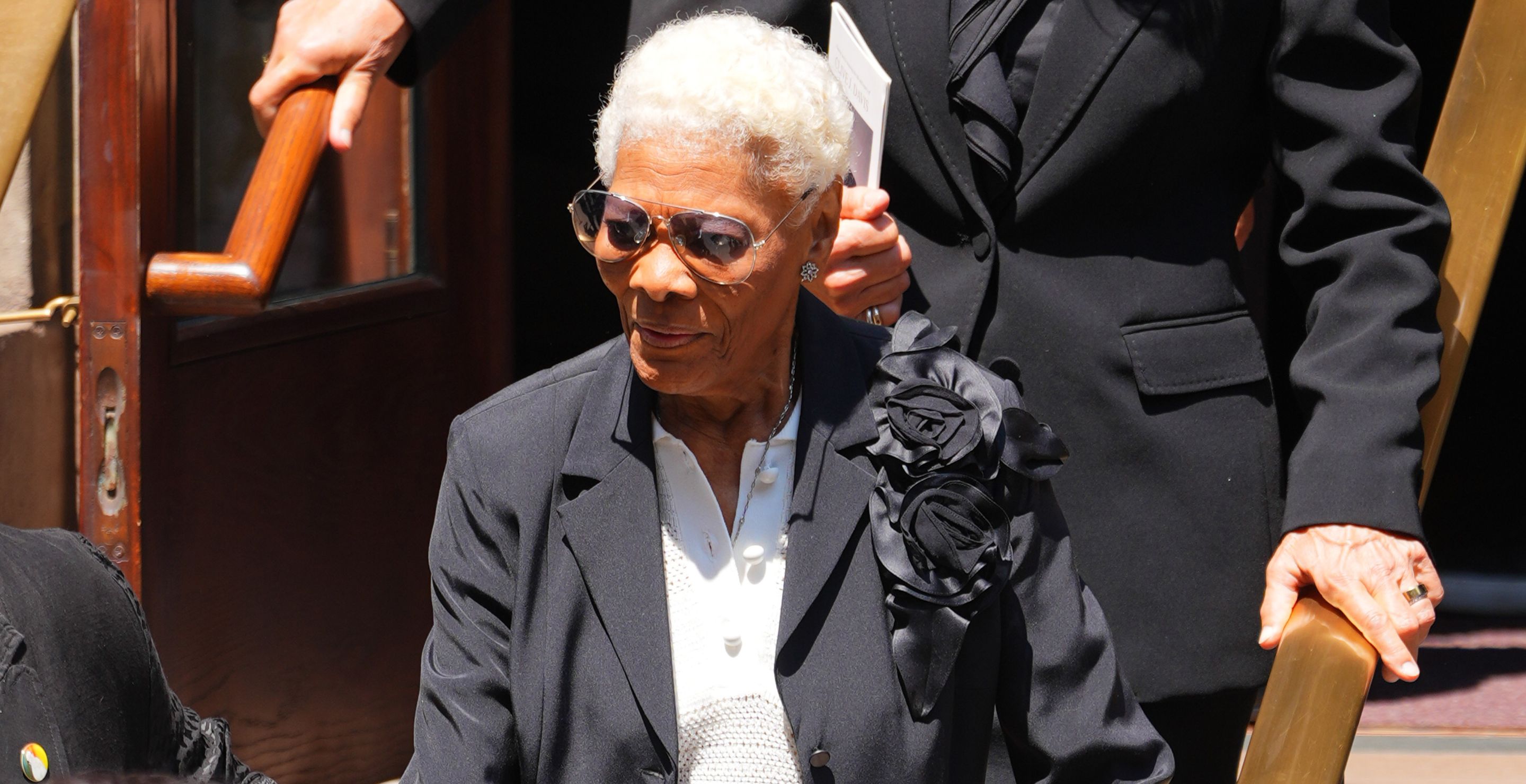 Music Legend, 85, Gets Encouraging Health Update After Pain Left Her Unable to Walk