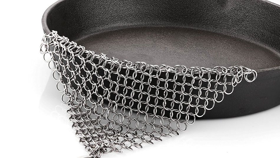 The Chainmail Scrubber Will Keep Your Cast Iron Pristine is Under $15