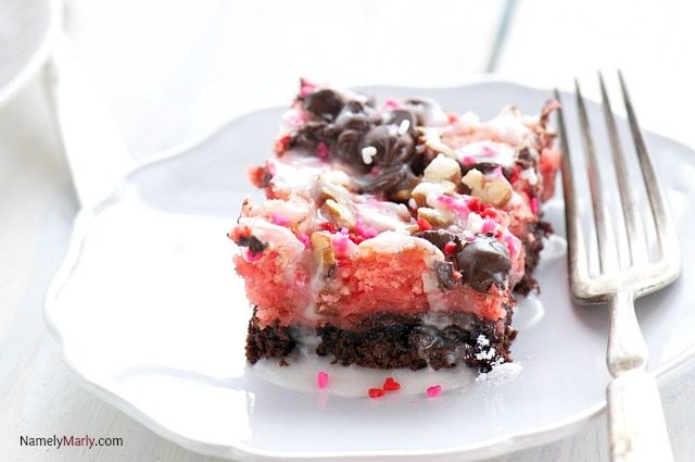 Strawberry-Chocolate-Dessert-Bars-by-Namely-Marly3