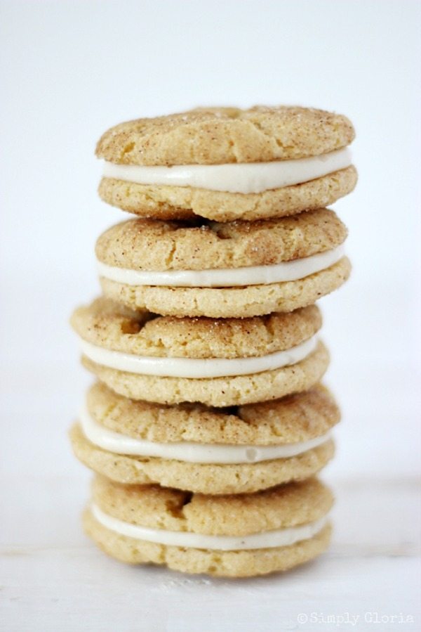 Chai-Snickerdoodle-Whoopie-Pies-with-SimplyGloria.com-Chai-cookies