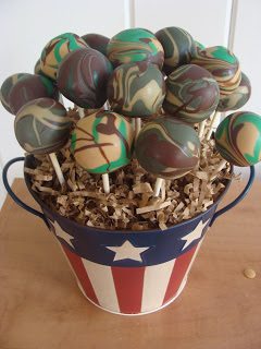 camouflage cake pops