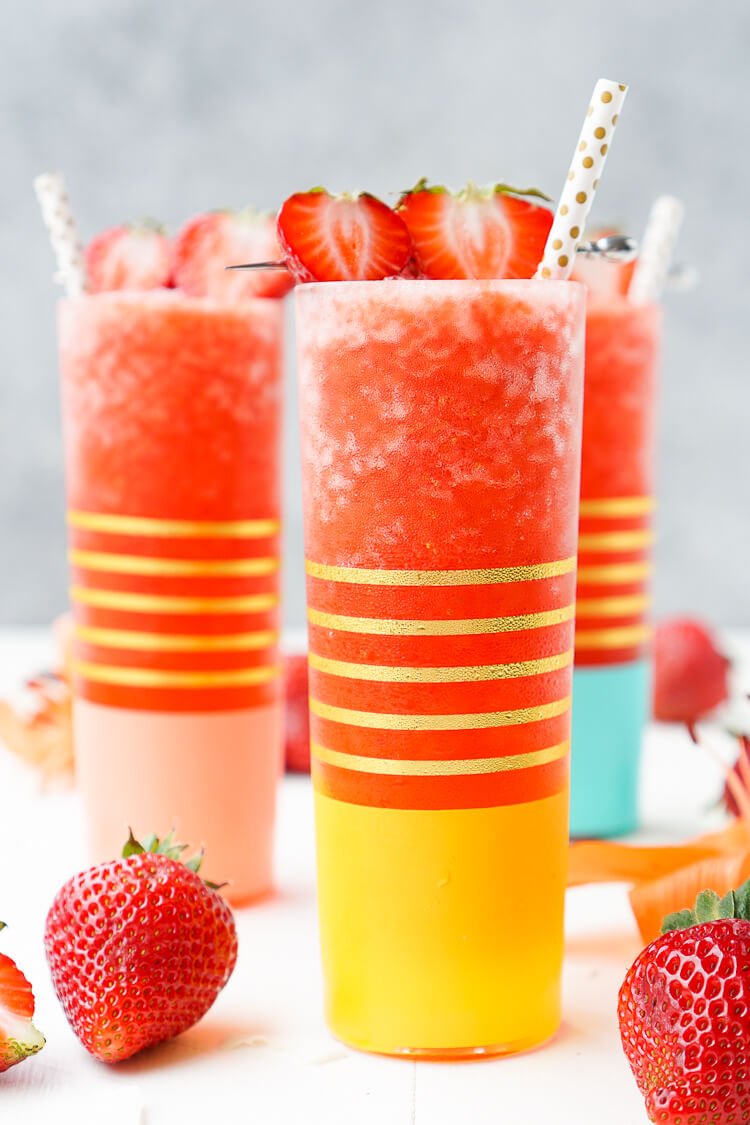 strawberry daiquri cocktail 