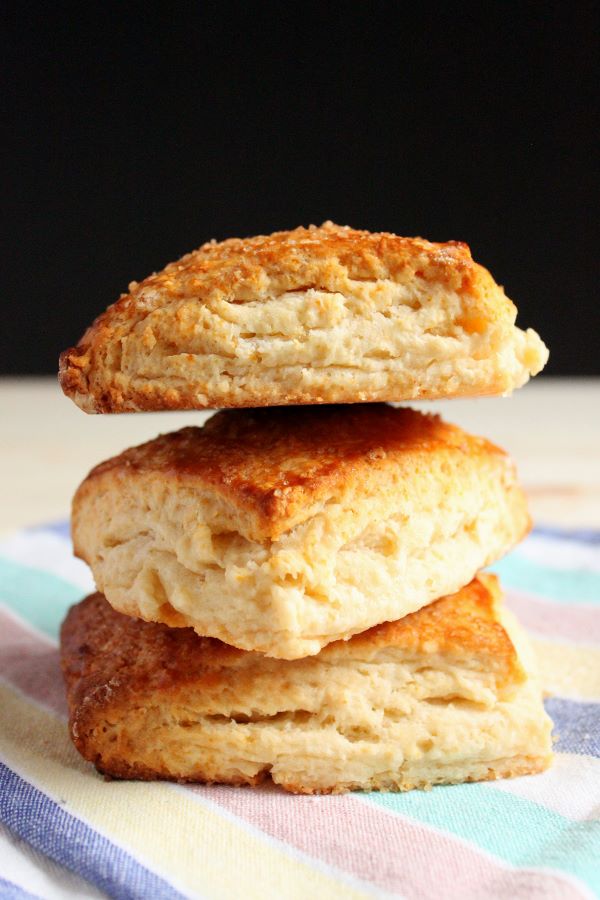 Honey-buttermilk-biscuits-homemade-biscuit-recipes