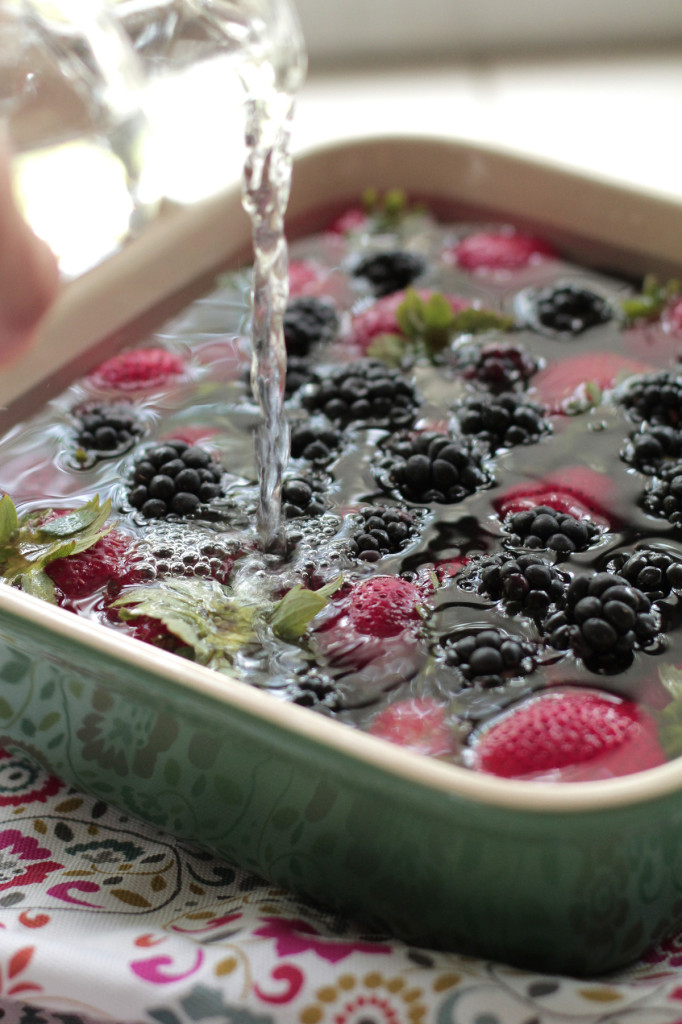 How To Wash Berries