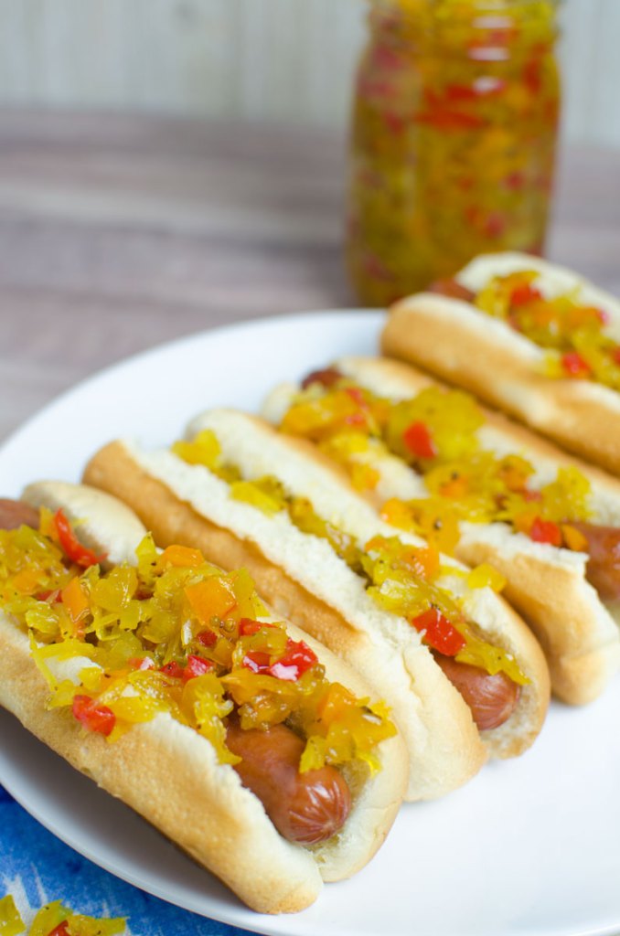 Chow-Chow-Hot-Dog-Vertical
