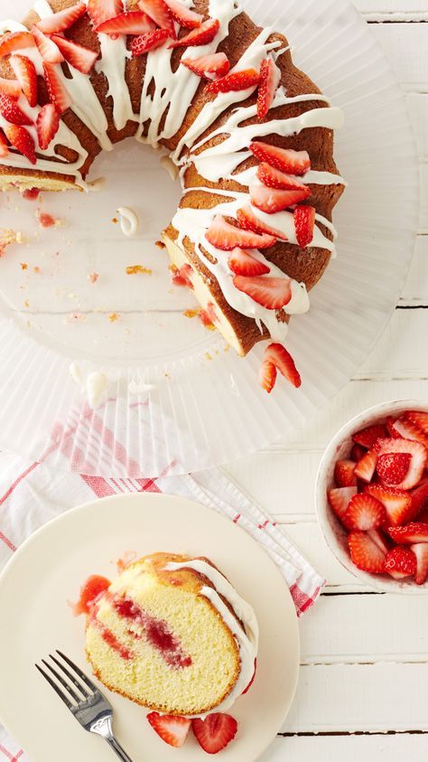 best-strawberry-bundt-cake-recipes