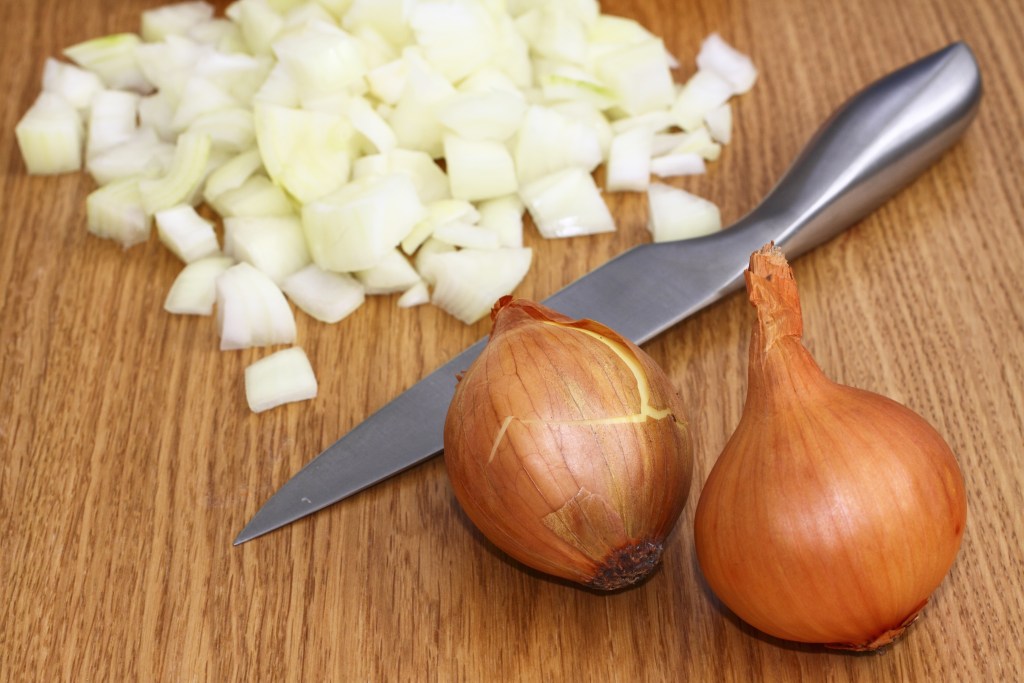 why do onions make you cry