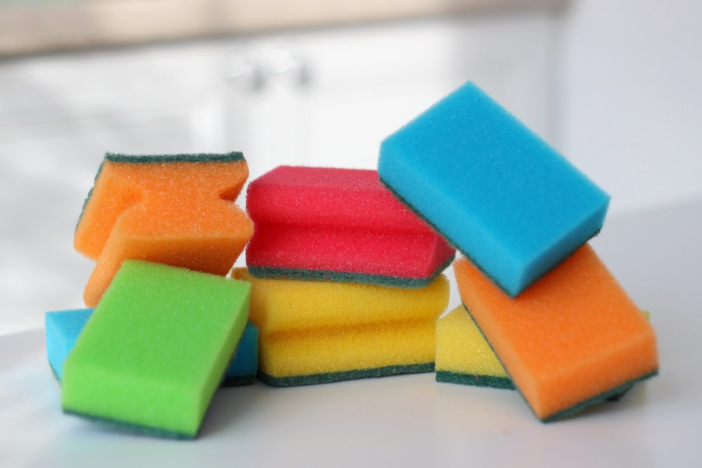 how to clean a sponge