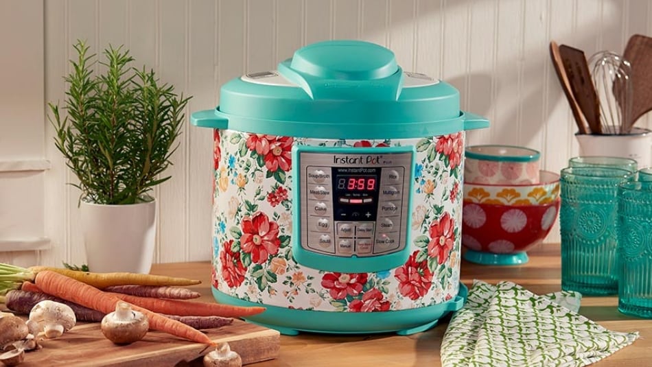 https://www.wideopencountry.com/wp-content/uploads/sites/4/eats/2018/09/pioneer-woman-instant-pot.jpg?fit=950%2C535