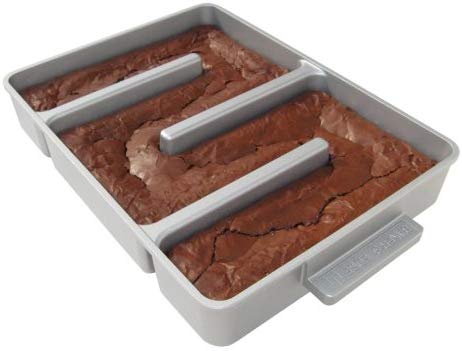 bakers edge brownie pan