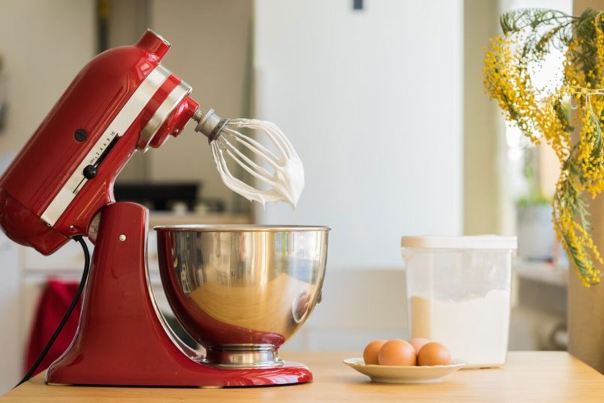 Refurbished KitchenAid Mixers Make it Easy to Buy a Mixer for Cheap