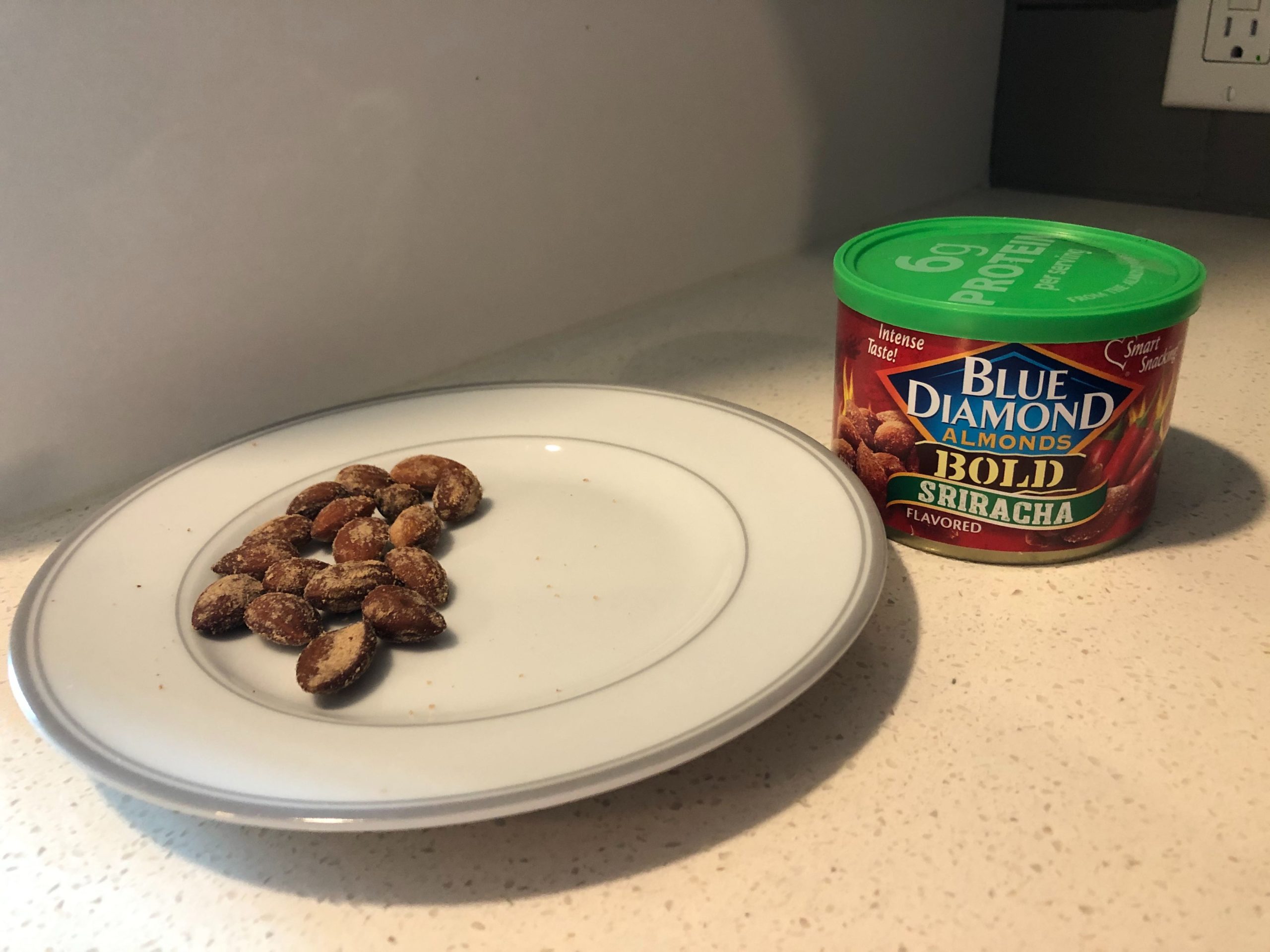 Sriracha almonds