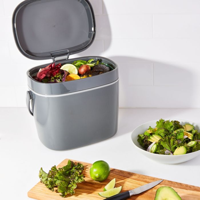 Easy-Clean Compost Bin