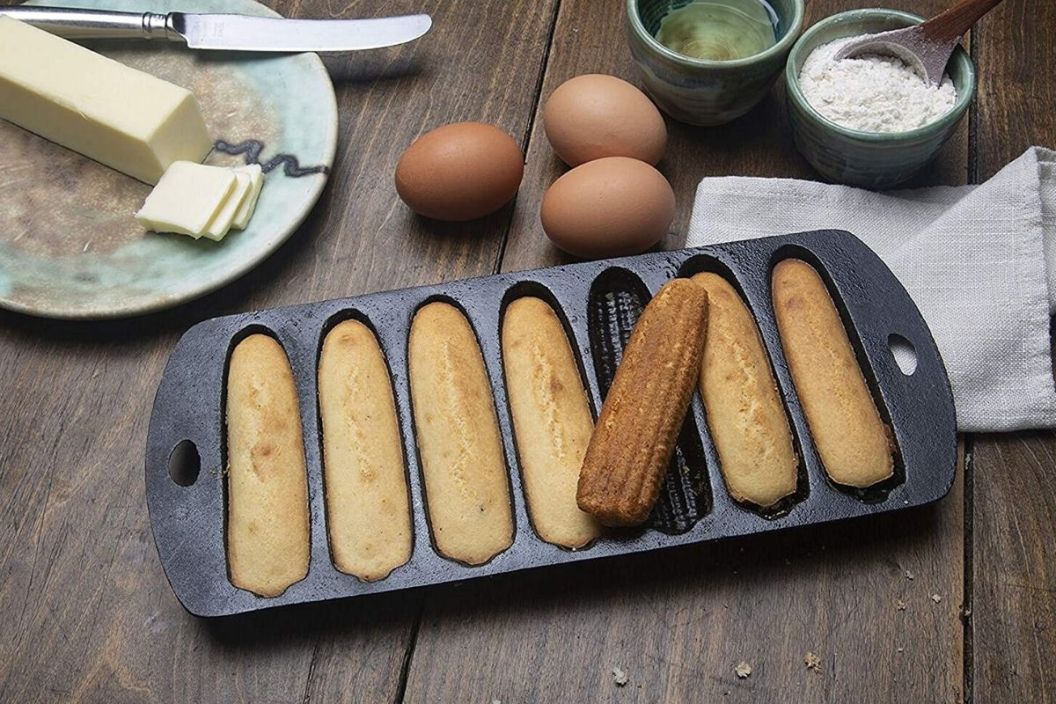 A Cast Iron Cornbread Pan Makes the Cutest Corn-Shaped Cornbread