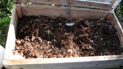 This Composter Recipe Makes Composting an Easy Project