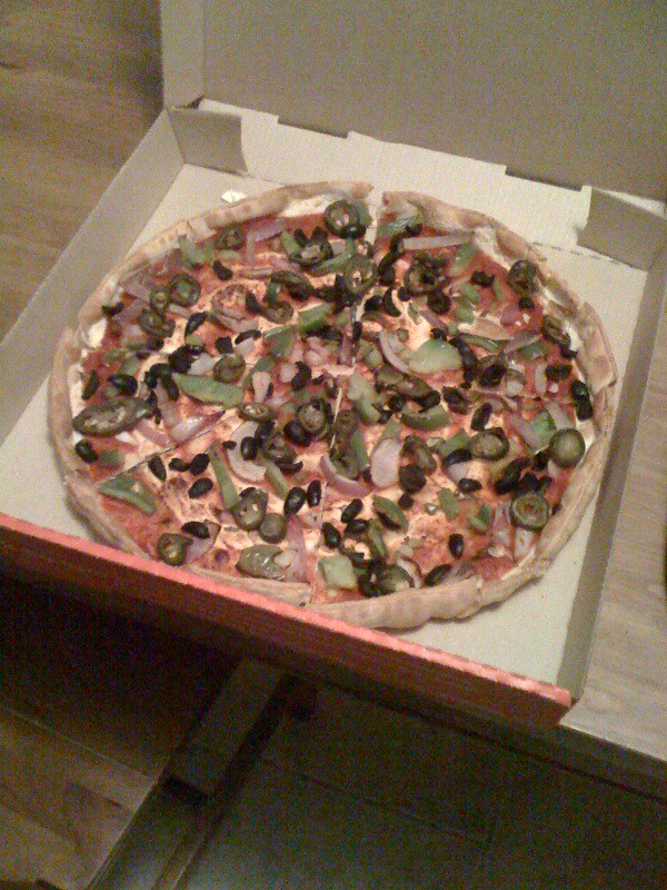 Pizza Hut vegan pizza