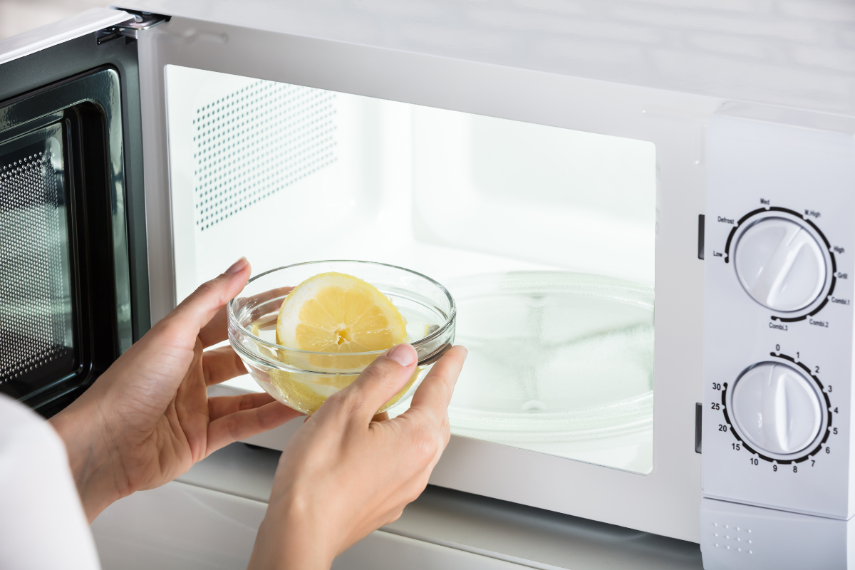 https://www.wideopencountry.com/wp-content/uploads/sites/4/eats/2021/03/can-you-microwave-glass.png?fit=1200%2C800