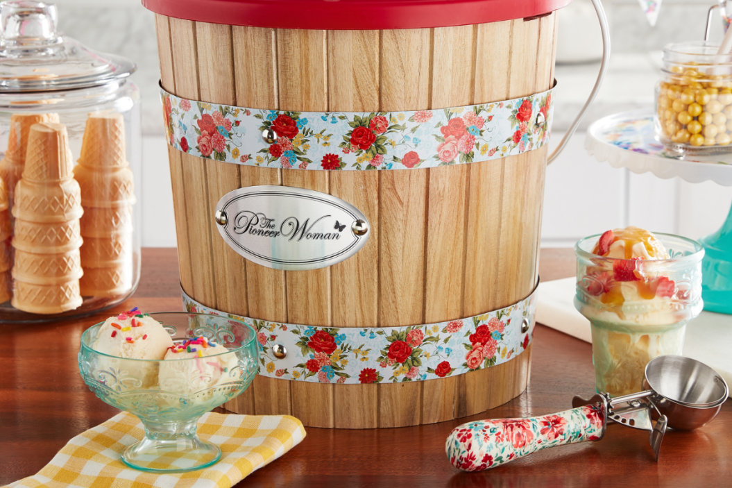 I Tried Making The Pioneer Woman's Birthday Cake Ice Cream