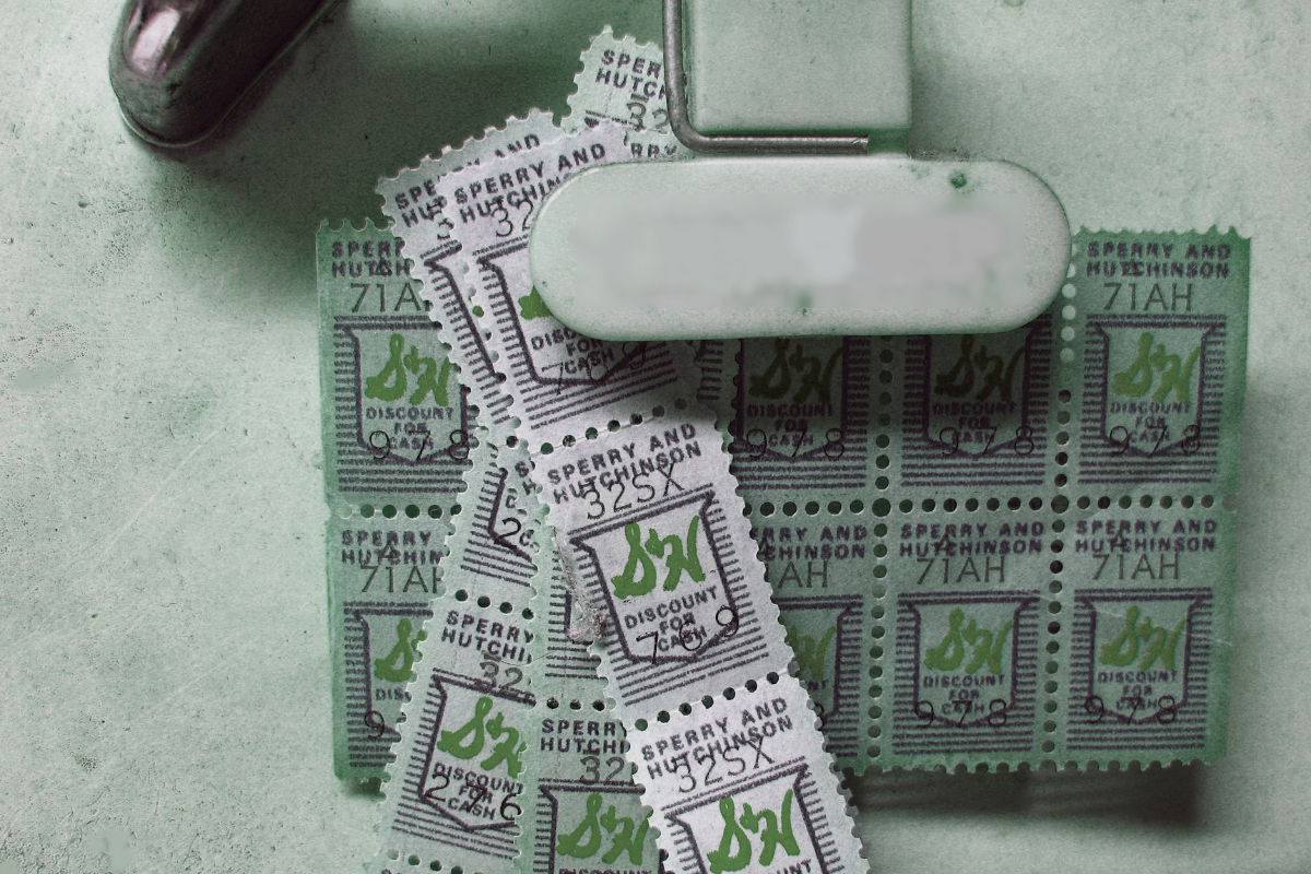 Stamps green items stamp household things store who books book grocery broke stores half obsolete back shopping post 2006 horses When did s&h green stamps stop