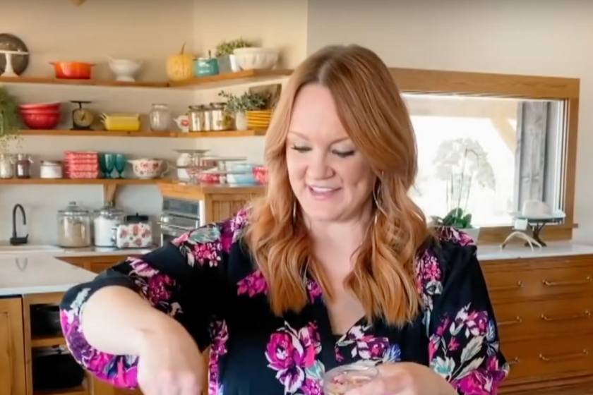 Ree Drummond's Reaction to the Rat on her Cooking Show is Priceless