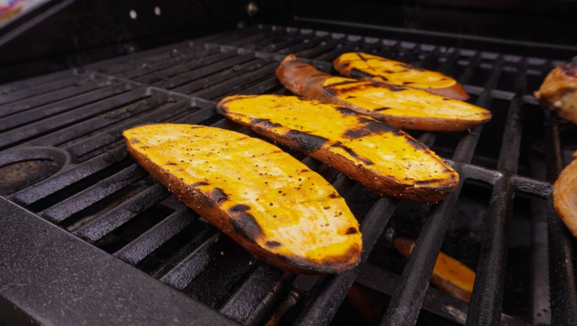 grilled sweet potatoes on the grill