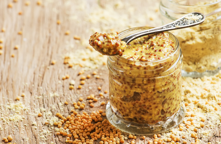 Mustard with grains, ready hot sauce