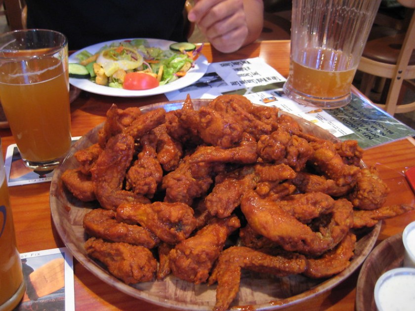 hooters chicken wings