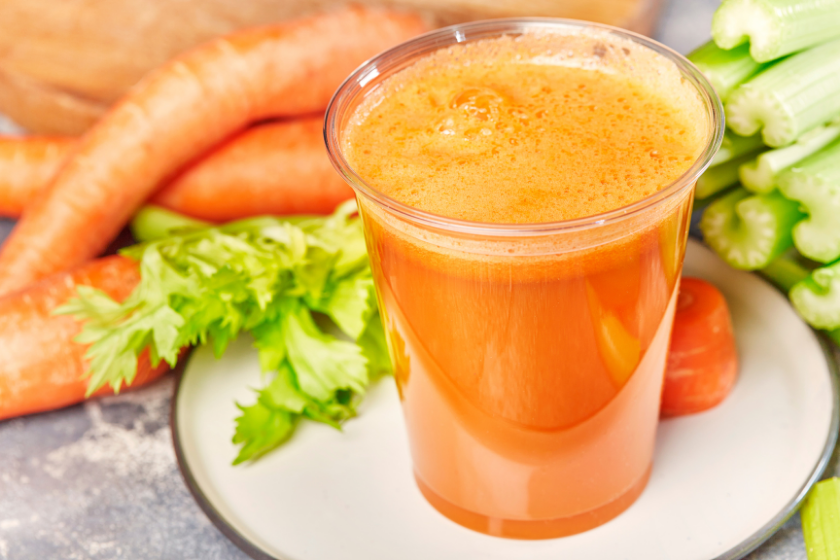 carrot juice benefits small glass of carrot juice