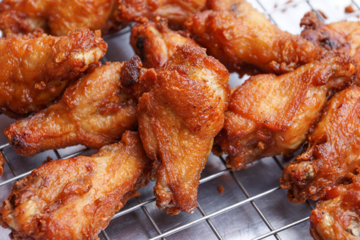 How Long to Fry Chicken Wings For the Perfect Appetizer