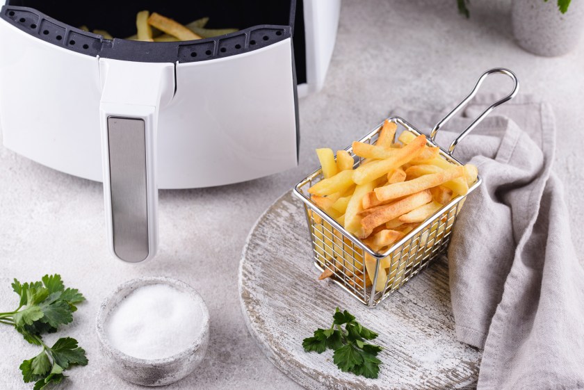 French fries cooked in air fryer.