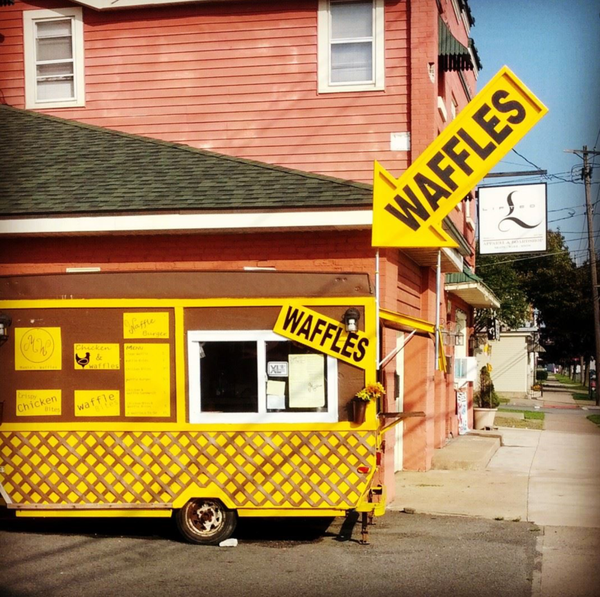 Mamie's waffles food truck