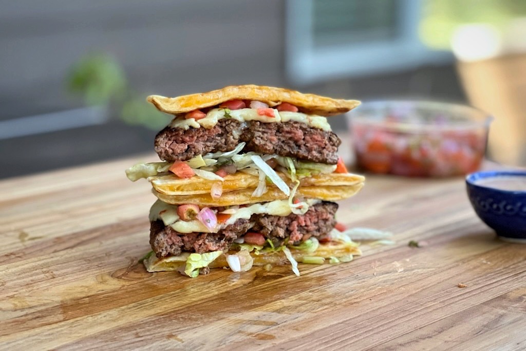 Copycat Applebee’s Quesadilla Burger Recipe