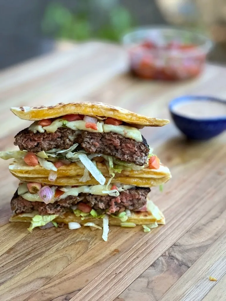 Copycat Applebee’s Quesadilla Burger Recipe