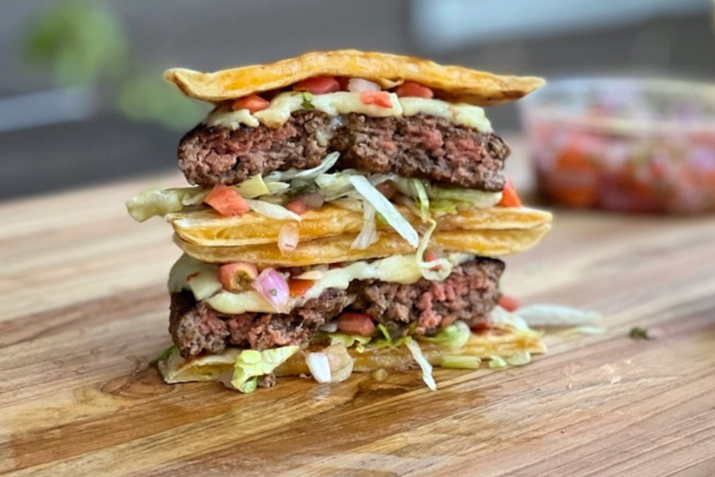 Copycat Applebee’s Quesadilla Burger Recipe